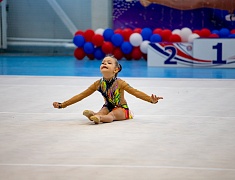 В Благовещенске прошли соревнования по художественной гимнастике "Новогоднее конфетти 2022"