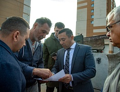 Мэр Благовещенска Олег Имамеев выехал на участок, где есть риски по началу отопительного периода