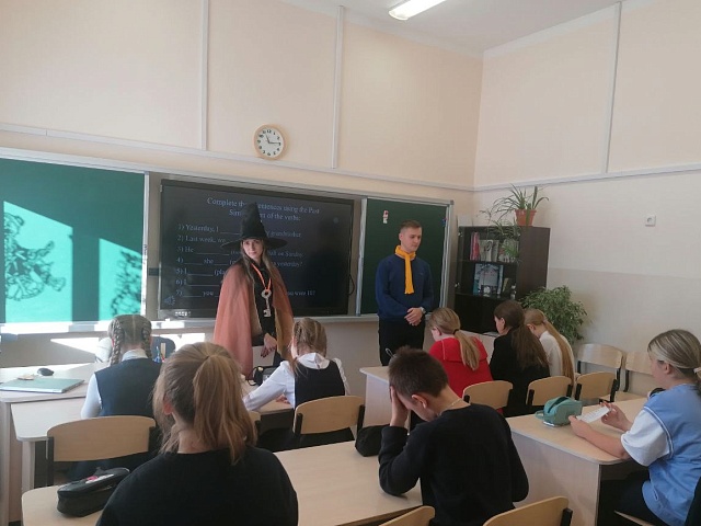 В городском конкурсе «Педагог года 2025» участвуют даже дуэтом