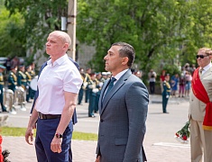 В день города прошли торжественные церемонии возложения цветов