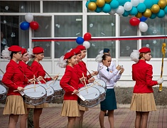Во всех школах Благовещенска прозвенели последние звонки