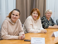 Мэр Благовещенска Олег Имамеев наградил победителей и участников конкурса «Город в праздничном наряде»