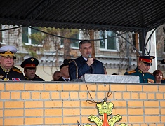 Мэр Благовещенска Олег Имамеев поздравил выпускников ДВОКУ с окончанием учебы