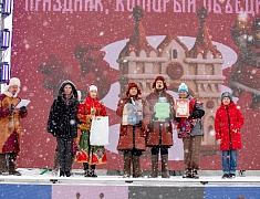 На площади Ленина и набережной Амура прошли народные гуляния в честь масленицы