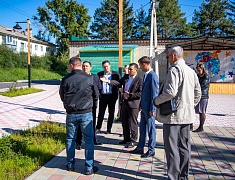 Выездное совещание мэра по содержанию общественной территории в селе Плодопитомник