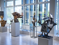 В Выставочном зале открылась персональная выставка Алексея Сидорова