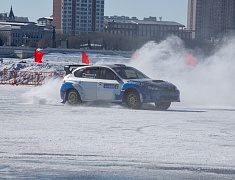 Автомобильные гонки в рамках Международного российско-китайского фестиваля зимних видов спорта