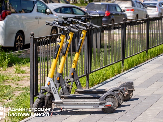 От штрафа до уголовной статьи: благовещенцам напоминают - нарушение запрета катания на СИМ грозит тяжкими последствиями