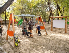 В Благовещенске открыли ещё 3 обновлённые детские площадки