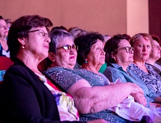 Стартовала традиционная августовская конференция, на которой встретились педагоги и родители