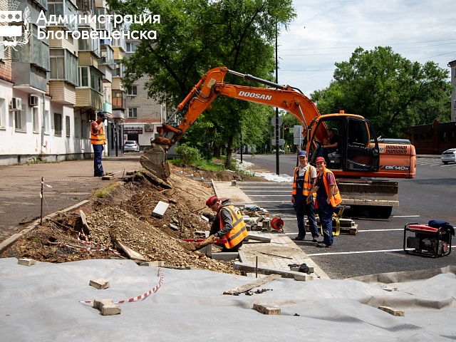 Тысячи вакансий с достойной оплатой труда: в Благовещенске доступны должности для участников спецоперации