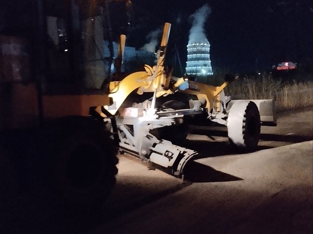 Ямочный ремонт, откачка луж и профилирование дорог