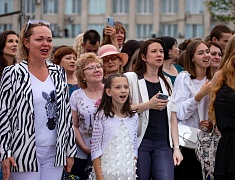 В Благовещенске отгремел выпускной