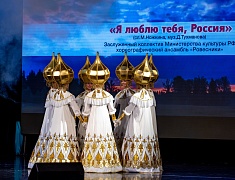 Елизавета Долженкова представила программу «Я люблю тебя, Россия»