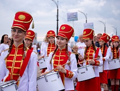 По Благовещенску прошел «Парад семей»