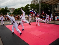 Концерт в поддержку военнослужащих СВО прошёл в Благовещенске