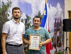 Накануне Дня работника торговли в Благовещенске чествовали руководителей, продавцов, менеджеров и официантов