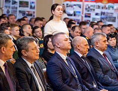 В Благовещенске в честь 84 дня рождения ДВОКУ личному составу вручили награды