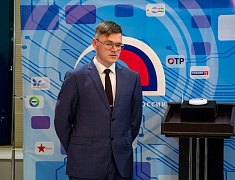 Мэр Благовещенска Олег Имамеев принял участие в запуске подсветки телебашни