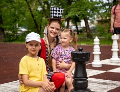 В Первомайском парке Благовещенска появилась шахматная площадка