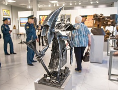 В Выставочном зале открылась персональная выставка Алексея Сидорова