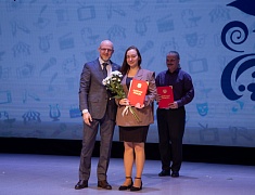 Мэр Благовещенска поздравил представителей творческих профессий с профессиональным праздником