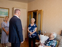 Благовещенка Елена Эпова отметила 95-летие