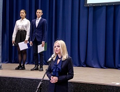 Парту Героя в память об участнике СВО открыли в школе №22 Благовещенска