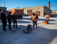 В Благовещенске закупили новую уборочную технику
