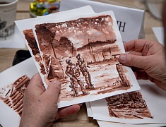 Открытки участника СВО презентовали в Благовещенске