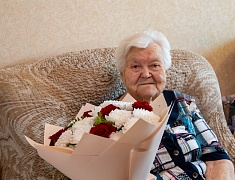 Благовещенка Елена Эпова отметила 95-летие