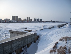 Темпы работ по возведению берегоукрепления Амура и Зеи оценили мэр амурской столицы Олег Имамеев