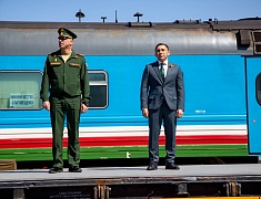 На железнодорожный вокзал амурской столицы прибыл ретропоезд "Победа"