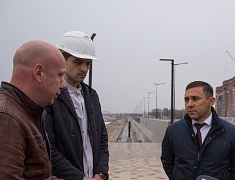 Мэр Благовещенска Олег Имамеев проконтролировал ход работ на 10 участке набережной Зеи