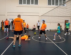 Сотрудники администрации Благовещенска, городской прокуратуры и депутаты сыграли в волейбол