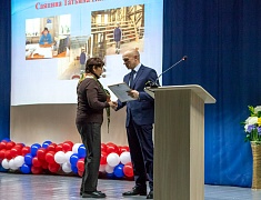 Мэр Благовещенска Олег Имамеев поздравил Судостроительный завод им. Октябрьской революции с юбилеем