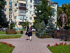 Мэр Олег Имамеев провел выездное совещание по обращениям граждан в сквере Кузнецова