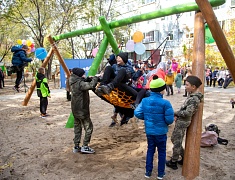 В Благовещенске открыли ещё 3 обновлённые детские площадки