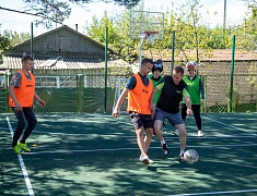 В селе Садовом Благовещенска открыли современную спортивную площадку