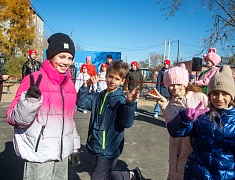 В Благовещенске открыли ещё 3 обновлённые детские площадки