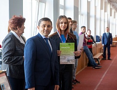 Чемпионат по легкой атлетике в Благовещенске посвятили выдающимся амурским тренерам 