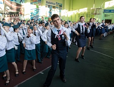 Торжественное посвящение в "орлята" в лицее №6 Благовещенска