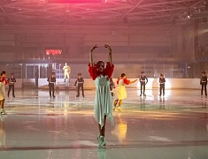 Ледовое шоу «Вальс Победы»