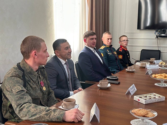 «Когда ты пересек черту и вступил в бой страх уходит на задний план»: формулой Победы поделился командир легендарного «Алёша» Расим Баксиков