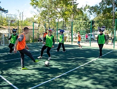 В селе Садовом Благовещенска открыли современную спортивную площадку