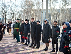 Мемориальную доску в память о герое СВО открыли в школе №10 Благовещенска