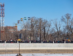 Автомобильные гонки в рамках Международного российско-китайского фестиваля зимних видов спорта