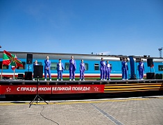 На железнодорожный вокзал амурской столицы прибыл ретропоезд "Победа"