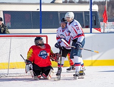 Соревнования по хоккею в рамках Международного российско-китайского фестиваля зимних видов спорта