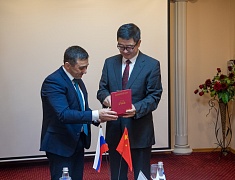 Мэр Благовещенска Олег Имамеев встретился с новым консулом КНР в Хабаровске